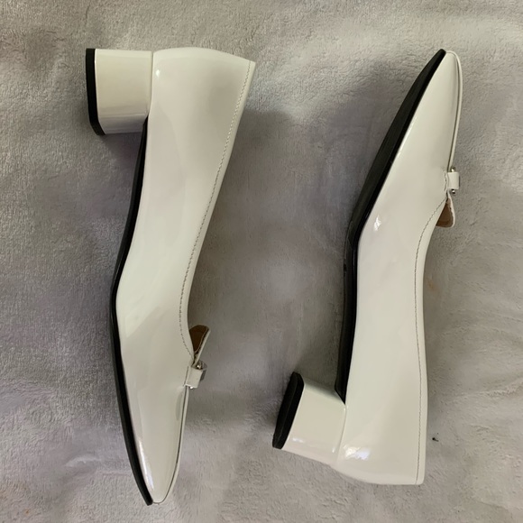 PRADA - Picture 7 of 8